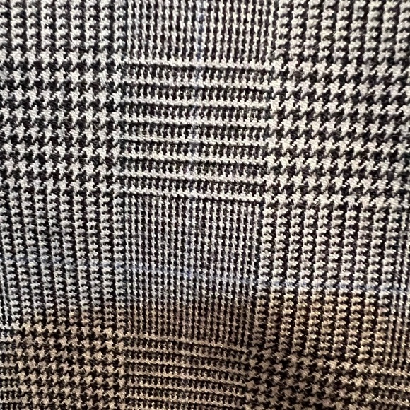 Lands’ End plaid dress pants - size 38 - Picture 3 of 5